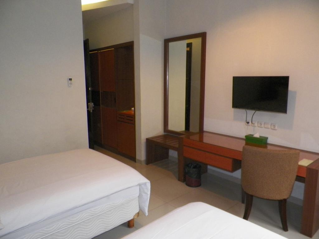 The Summit Siliwangi Hotel Bandung Phòng bức ảnh
